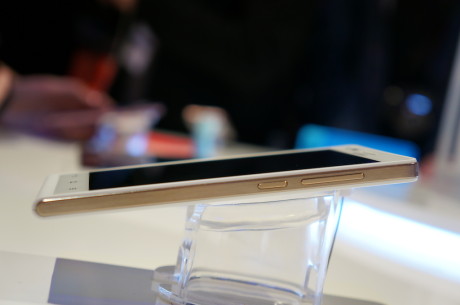 Det slanke premium-design har Ascend G6 4G til fælles med Ascend P6, der i en periode var verdens tyndeste smartphone med en tykkelse på blot 6,18 mm.