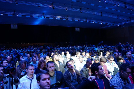 Adskillige tusind mennesker var på plads i Centre de Convencions Internacional de Barcelona for at se lanceringen af Samsung Galaxy S5.