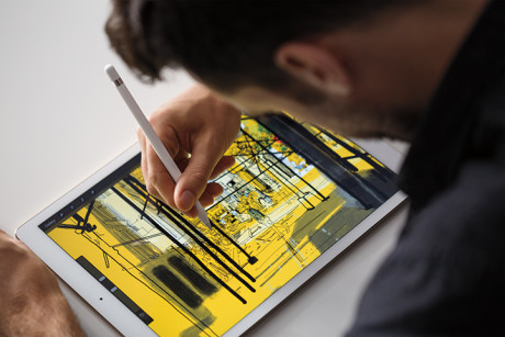 Også Apple Pencil og Smart Keyboard kommer til salg i næste uge. Foto: Apple
