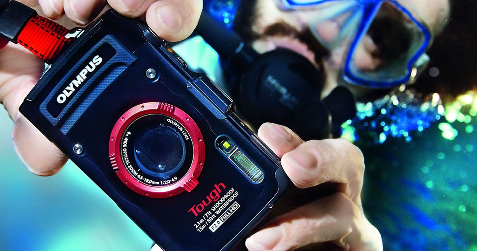 Olympus skruer bissen på