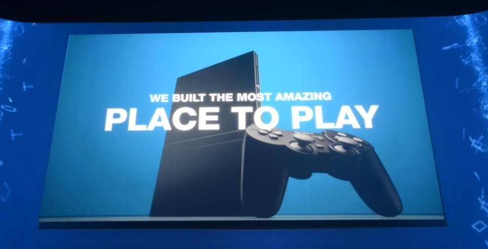 Ny PlayStation 4 har hovedet i skyen