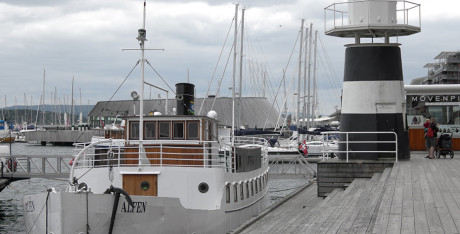 L1020089-990x505