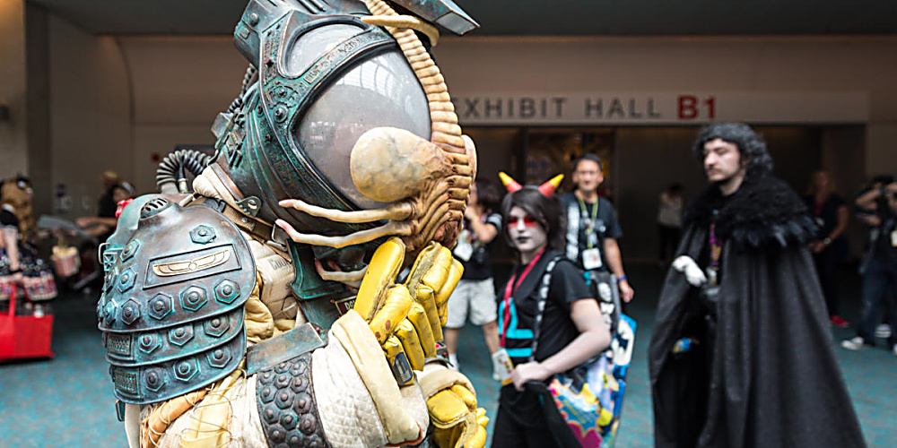 Brugte 10 år på at lave kopi af Alien-rumdragt