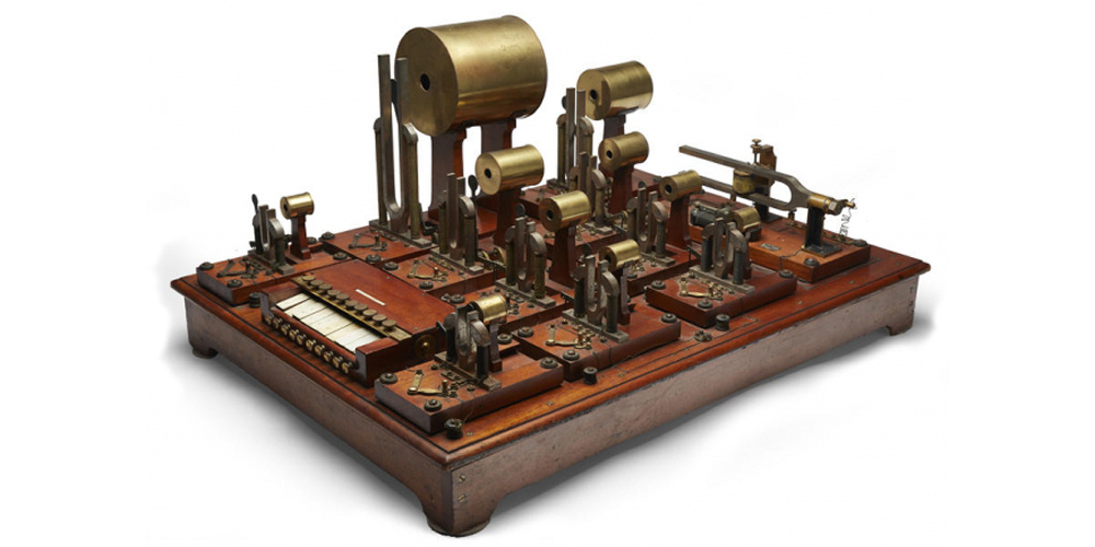 Verdens første synthesizer sat på auktion