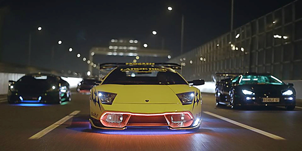Japanske bilnørder holder lysfest i gaderne