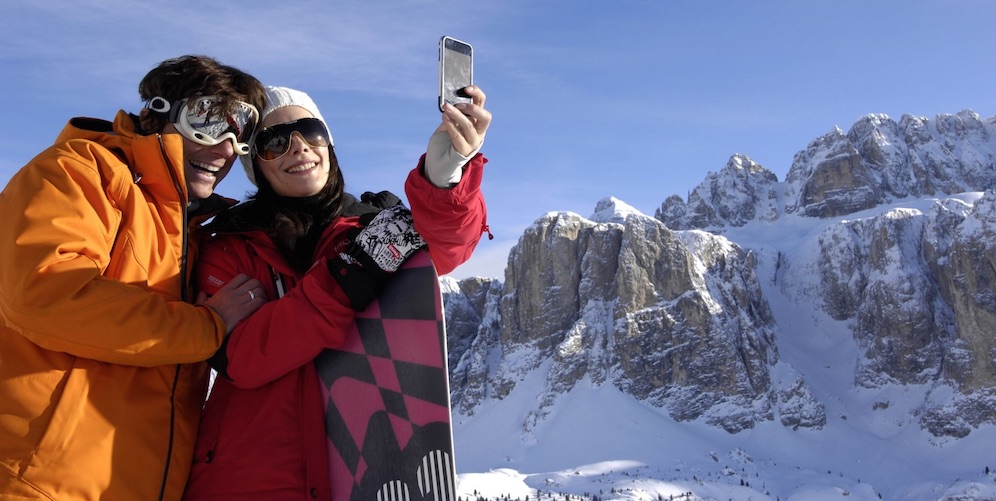 Danskerne tager mobilen med på skiferie