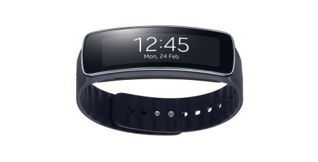 Samsung-Gear-Fit_black_4