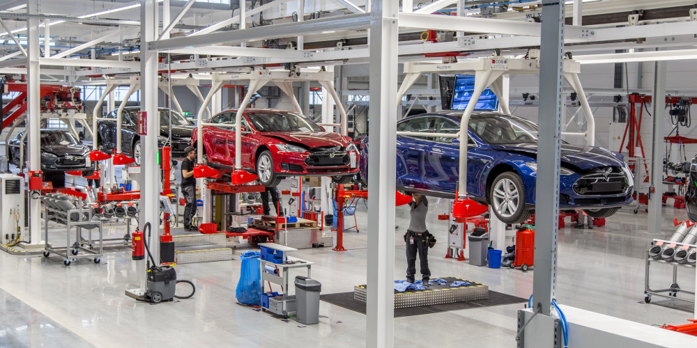 Tesla åbner bilfabrik i Europa