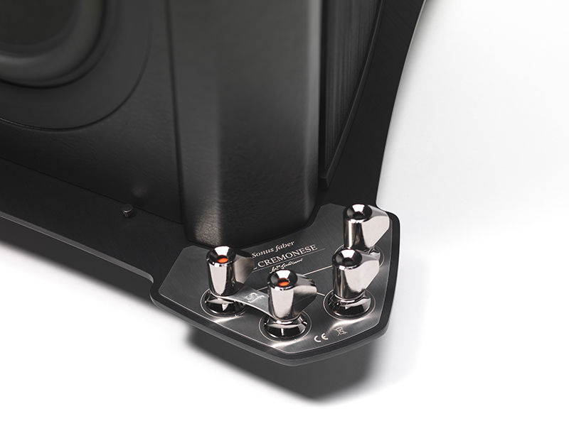 Sonus faber hylder Stradivarius 3 Foto: Sonus faber