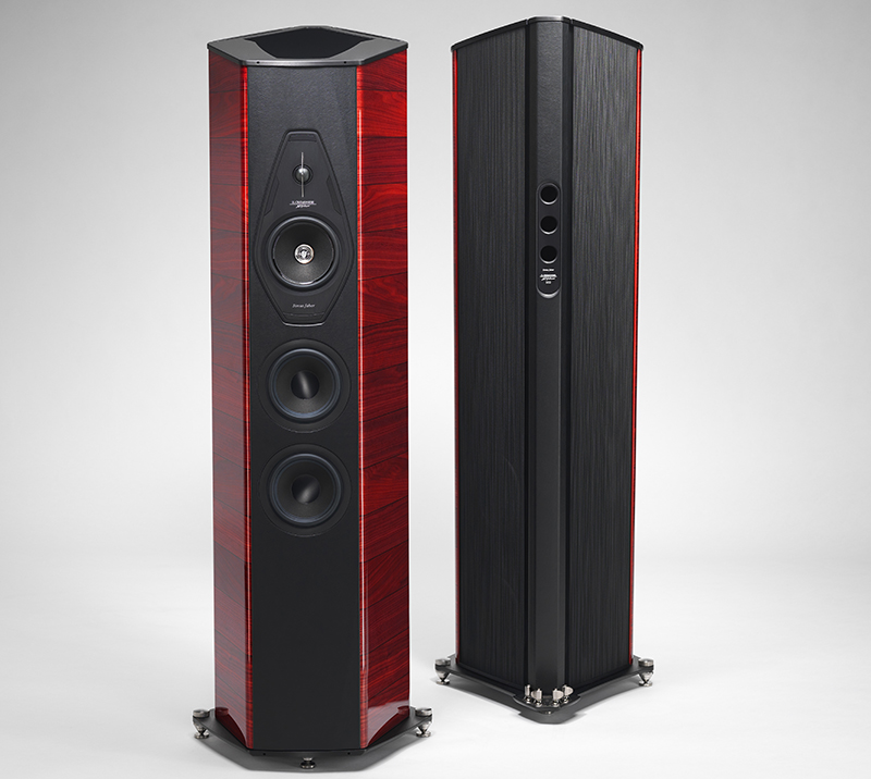 Sonus faber hylder Stradivarius 1 Foto: Sonus faber