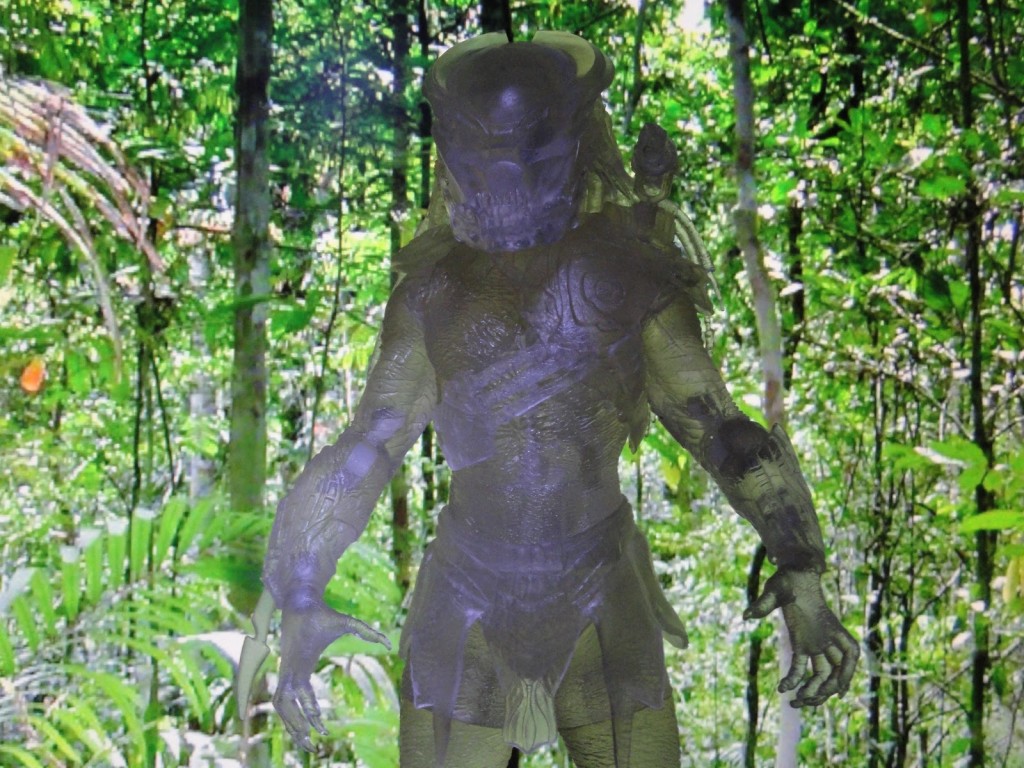 Predators_Neca_Serie_1_Cloaked_Berserker_13