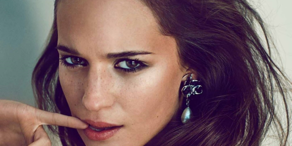 Alicia Vikander – Kopi