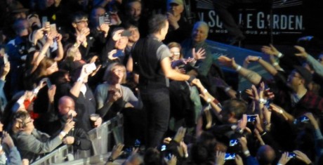 Bruce-Springsteen-WEB-The-River-Tour-2016-–-28.03-39-990x505