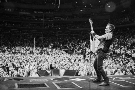 Bruce-Springsteen-WEB-The-River-Tour-2016-–-28.03-7-e1460707236164
