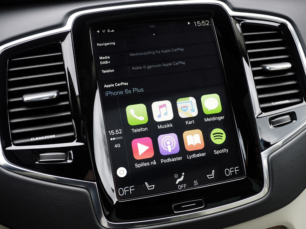 Standard CarPlay-layout med otte ikoner.