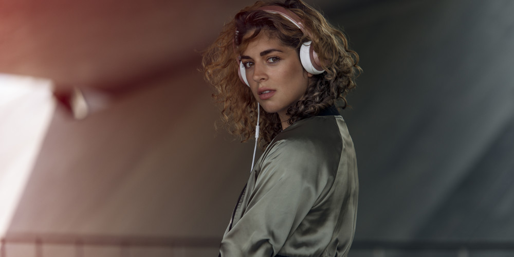 Hovedtelefoner med urbant udtryk