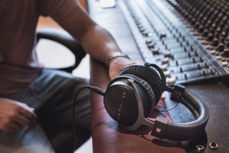 Beyerdynamic DT 1770 Pro lifestyle 2 23601