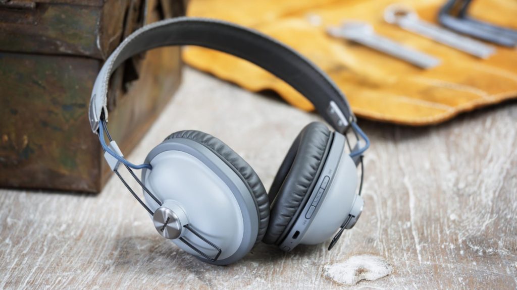 TEST: Panasonic RP-HTX80B – Retrolyd på ørerne