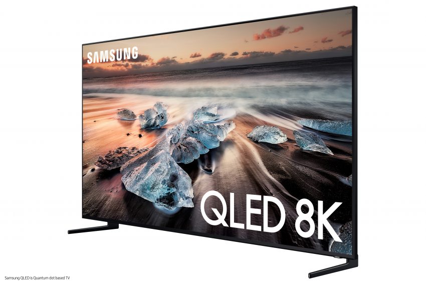 QE75Q900RATXXU 006 R Perspective Black 45076