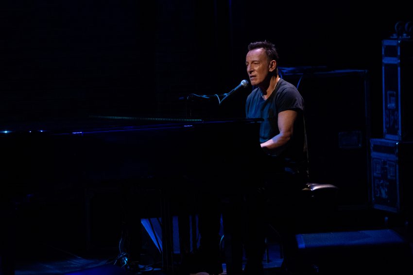 Springsteen on Broadway Netflix 25 46899