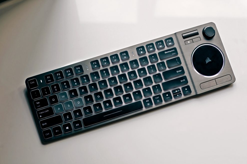 CORSAIR K83 2290 52388