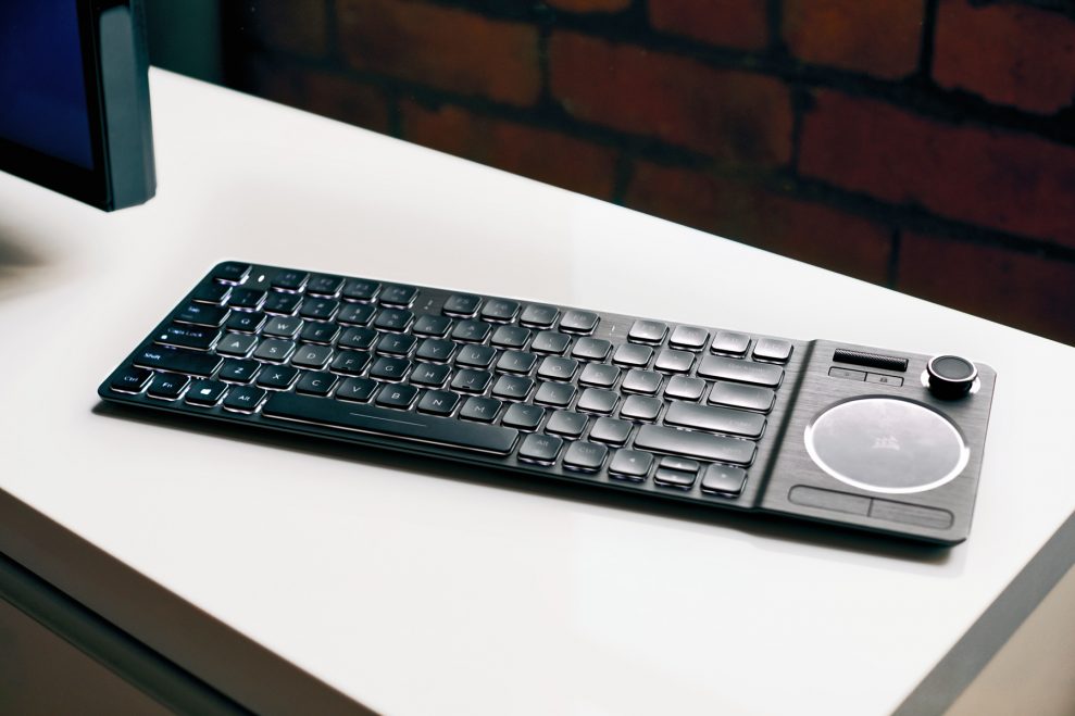 CORSAIR K83 2292 52389