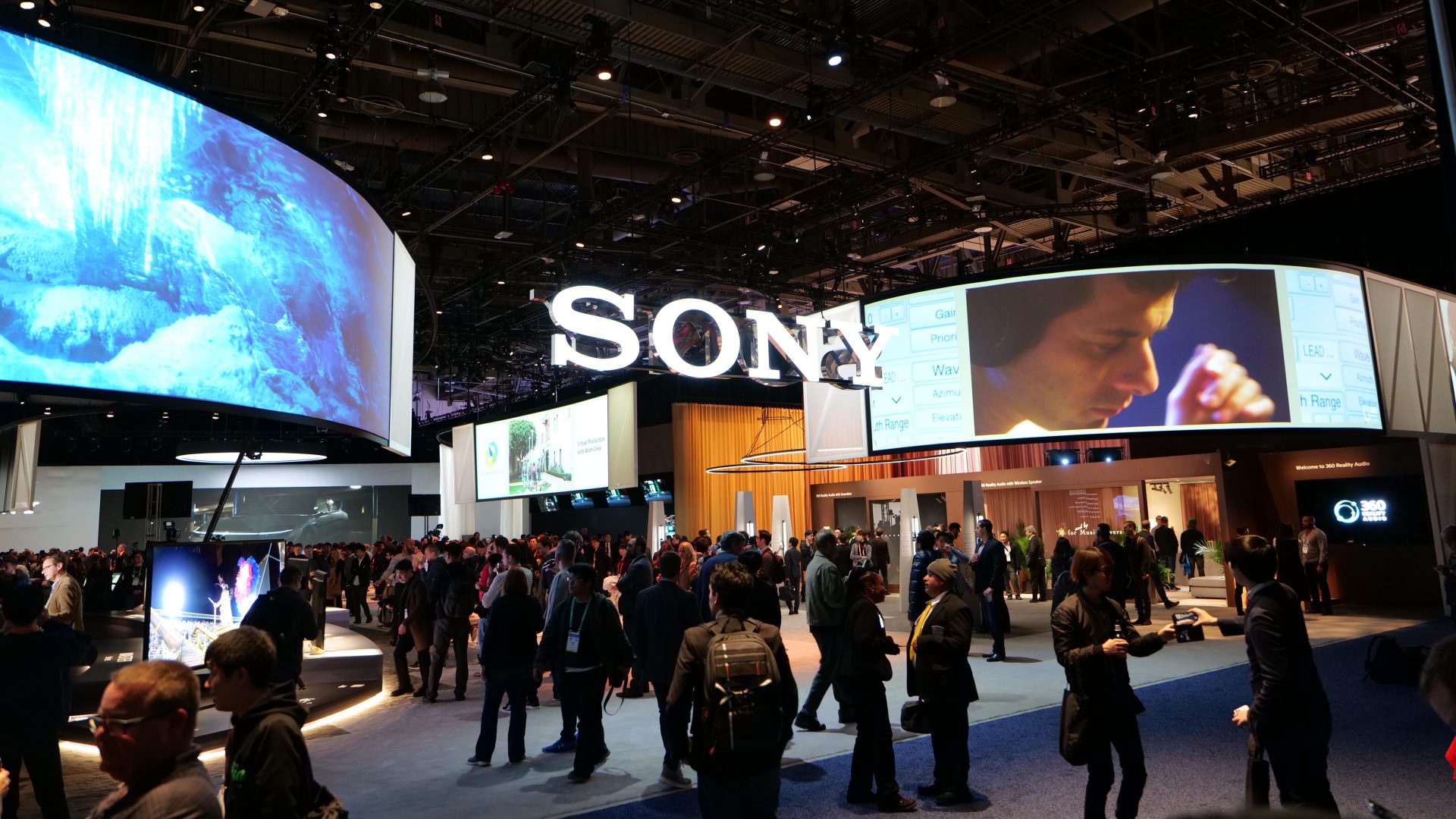 8K-LED og 4K-OLED fra Sony