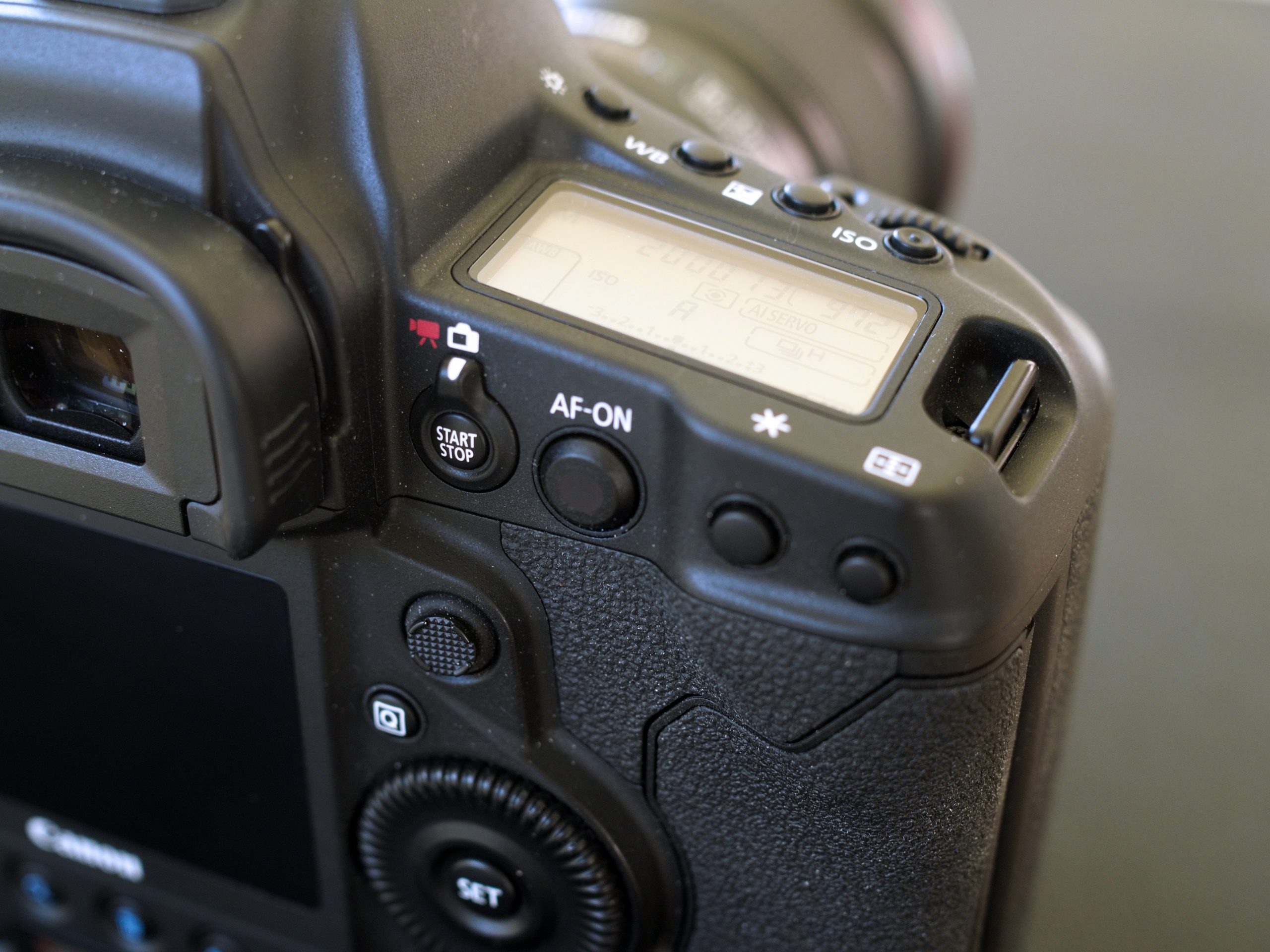 Canon EOS-1D X Mark III 5 Canon EOS 1DXIII AF ON scaled 1