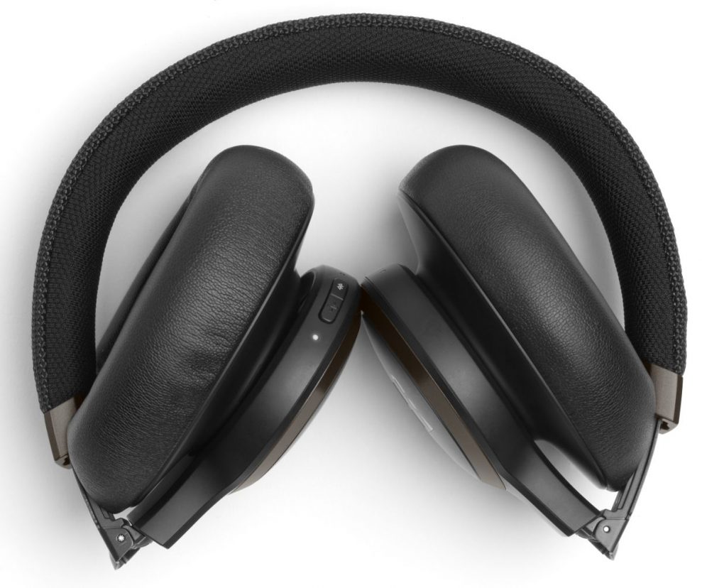 JBL Live 650BTNC 2 JBL LIVE650BTNC Folded WEB