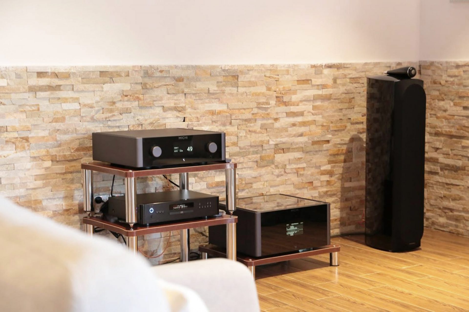 Rotel Michi S5 system scaled 1