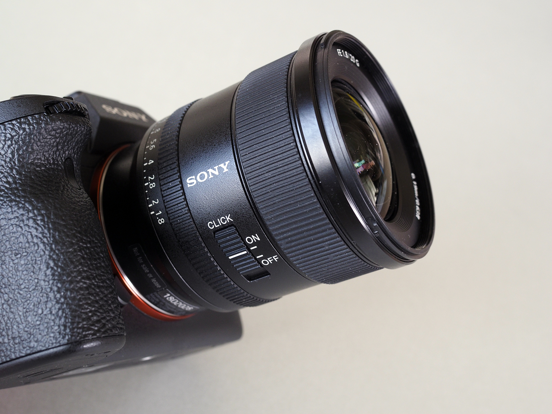 Sony FE 20 mm F1.8 G 2 Sony FE 20 click