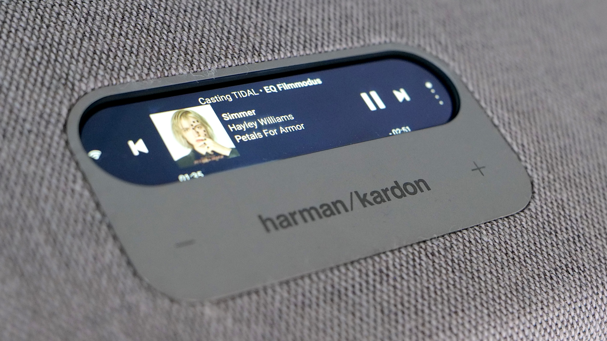 Harman Kardon Citation MultiBeam 700 5 HK Citation Multibeam 700 display