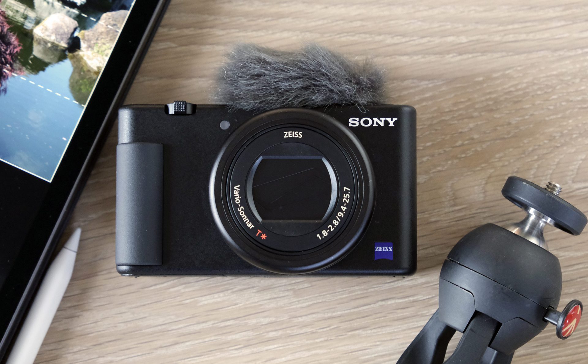 Sony ZV 1 front scaled 1
