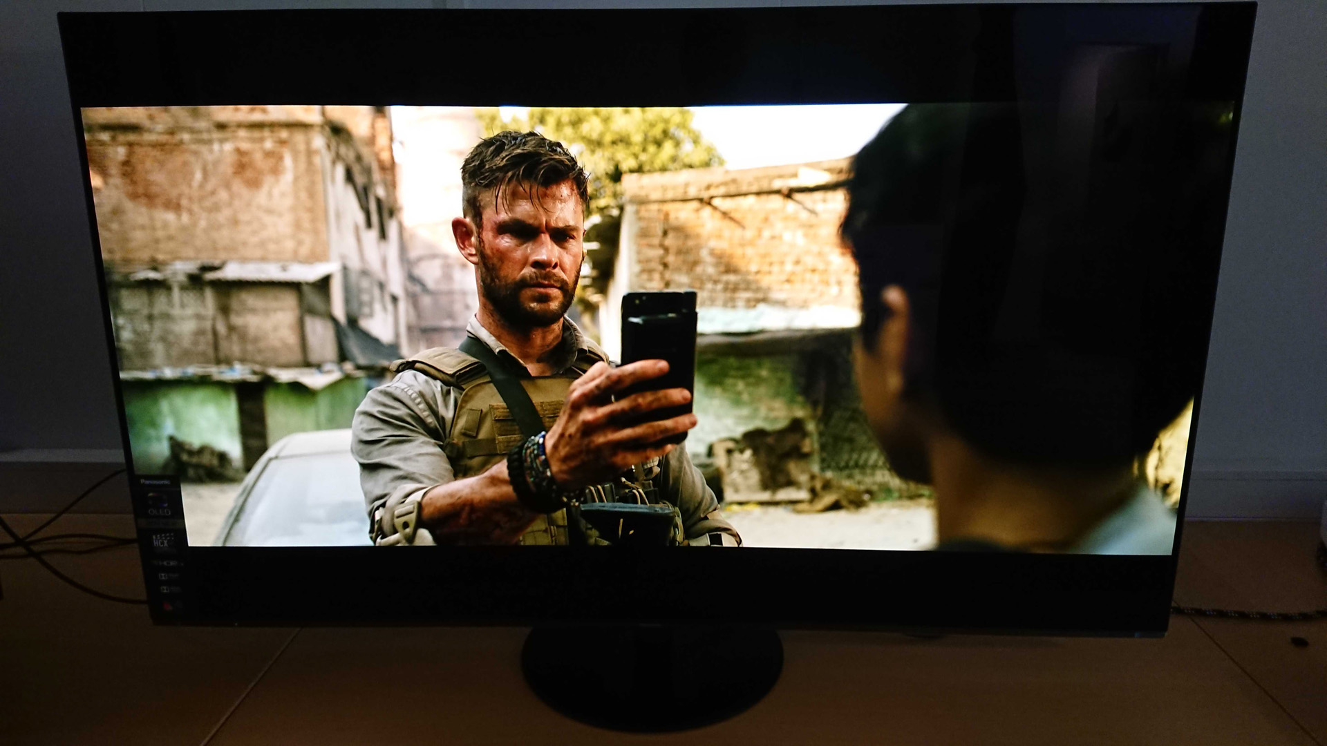 Panasonic TX-65HZ1000E 5 Panasonic HZ1000