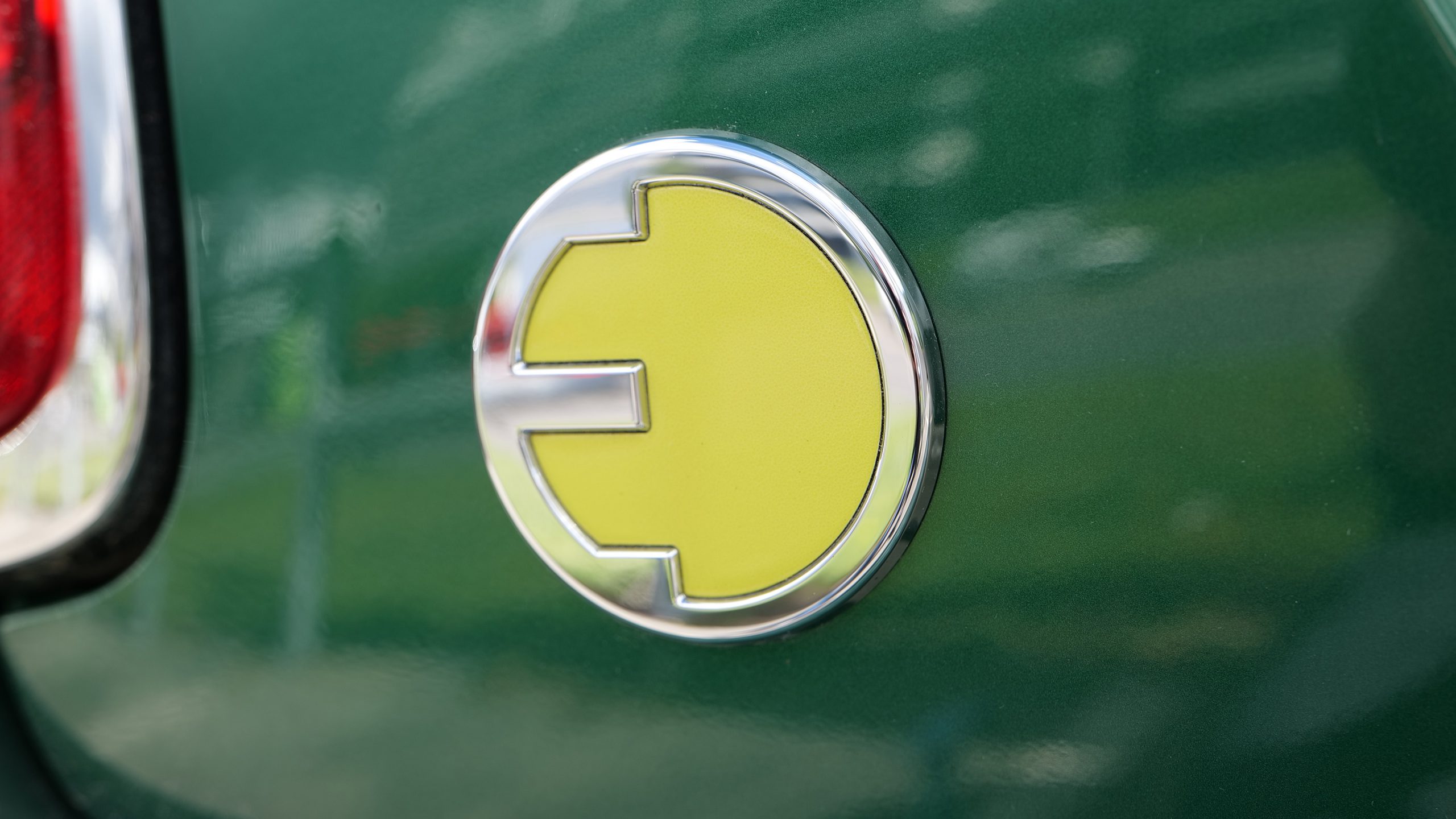 Mini Cooper Electric logo