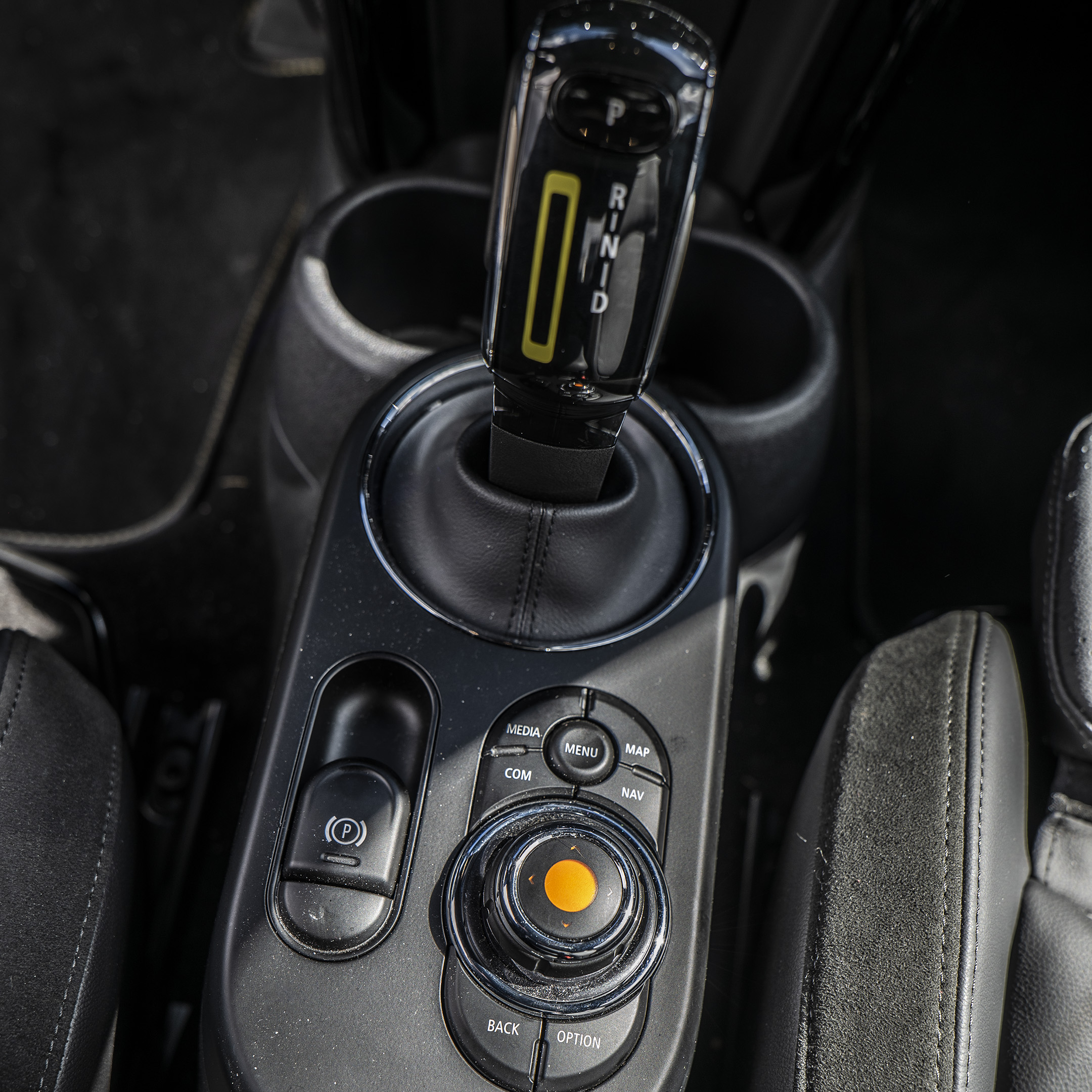 Mini Cooper SE gear handle & control knob
