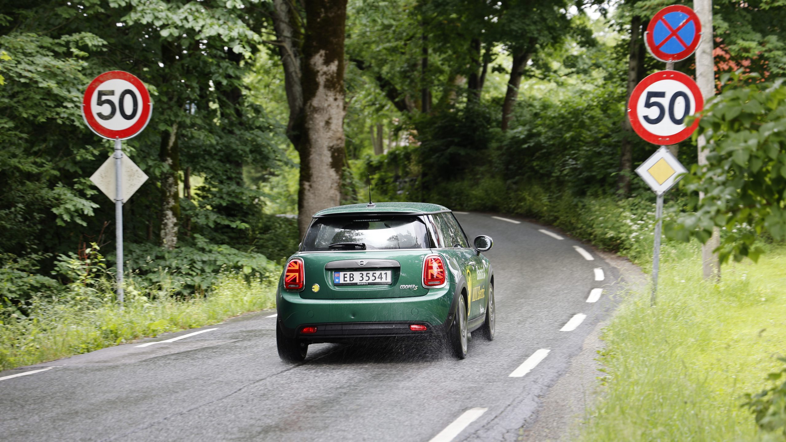 Mini Cooper SE rear (foto Lasse Svendsen)