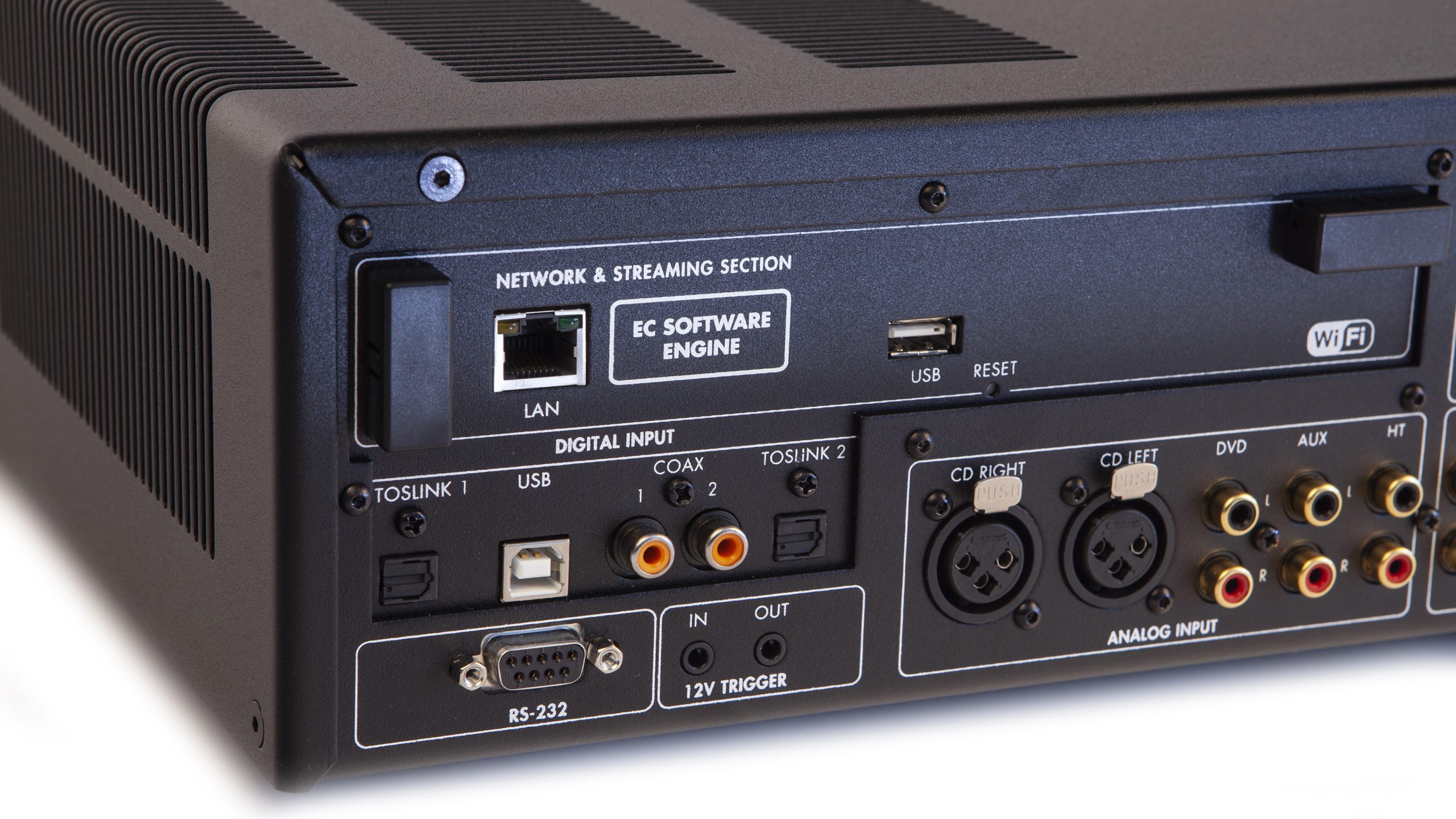 Electrocompaniet ECI 6DX MKII 1 ECI 6DX MKII streamer-rear-