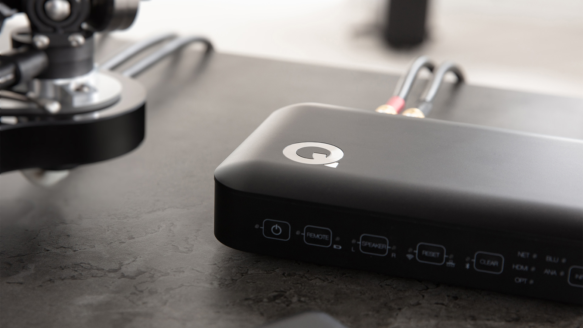 Q Acoustics Q Active 200 4 qactive hub remote lifestyle 02