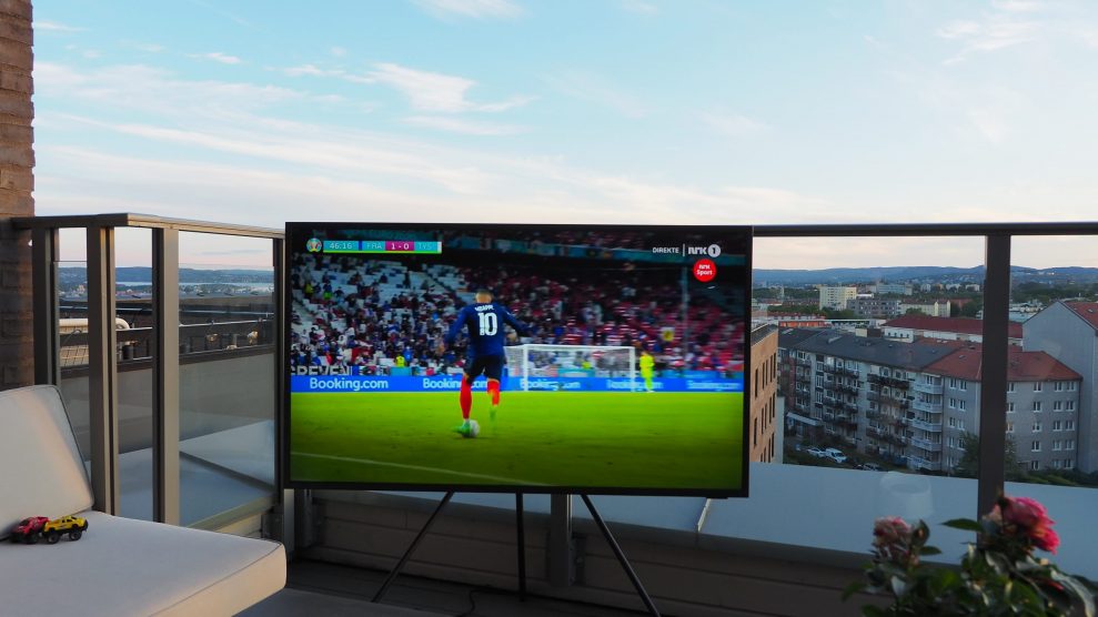 Samsung Terrace football scaled 1