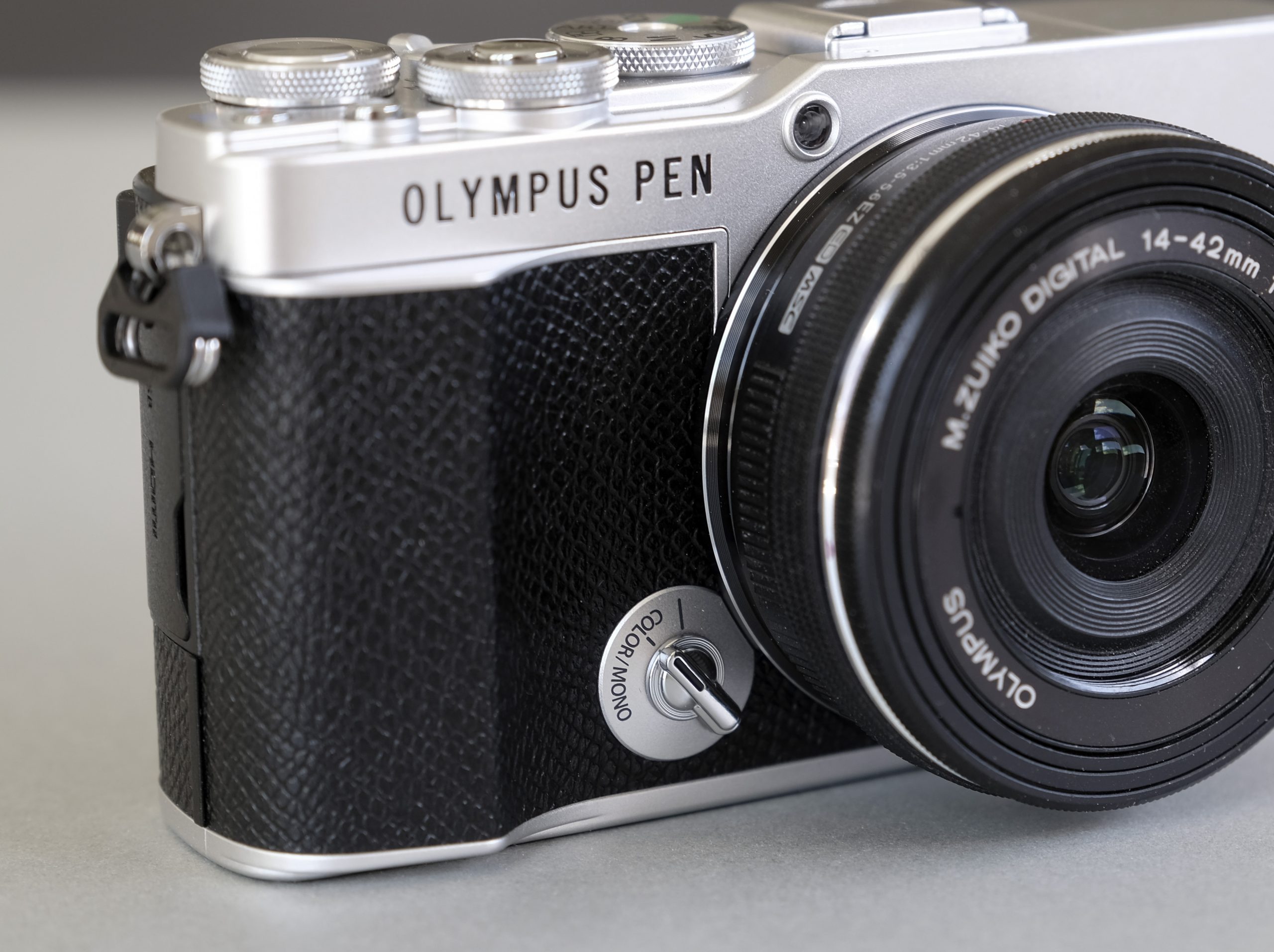Olympus PEN E-P7 6 op7