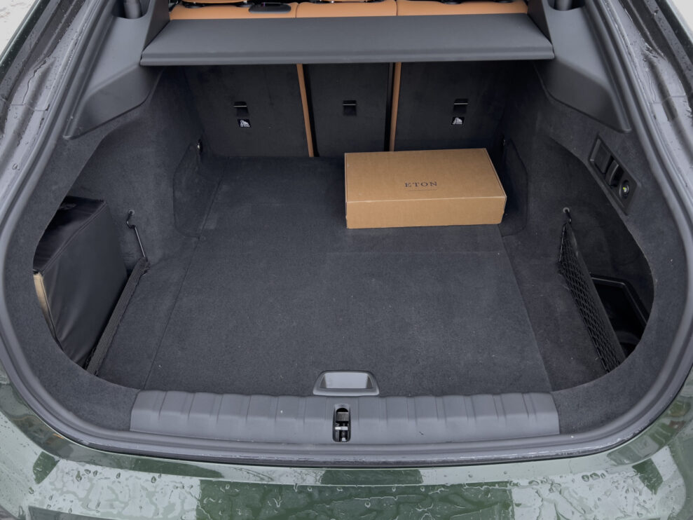 BMW i4 M50 trunk I