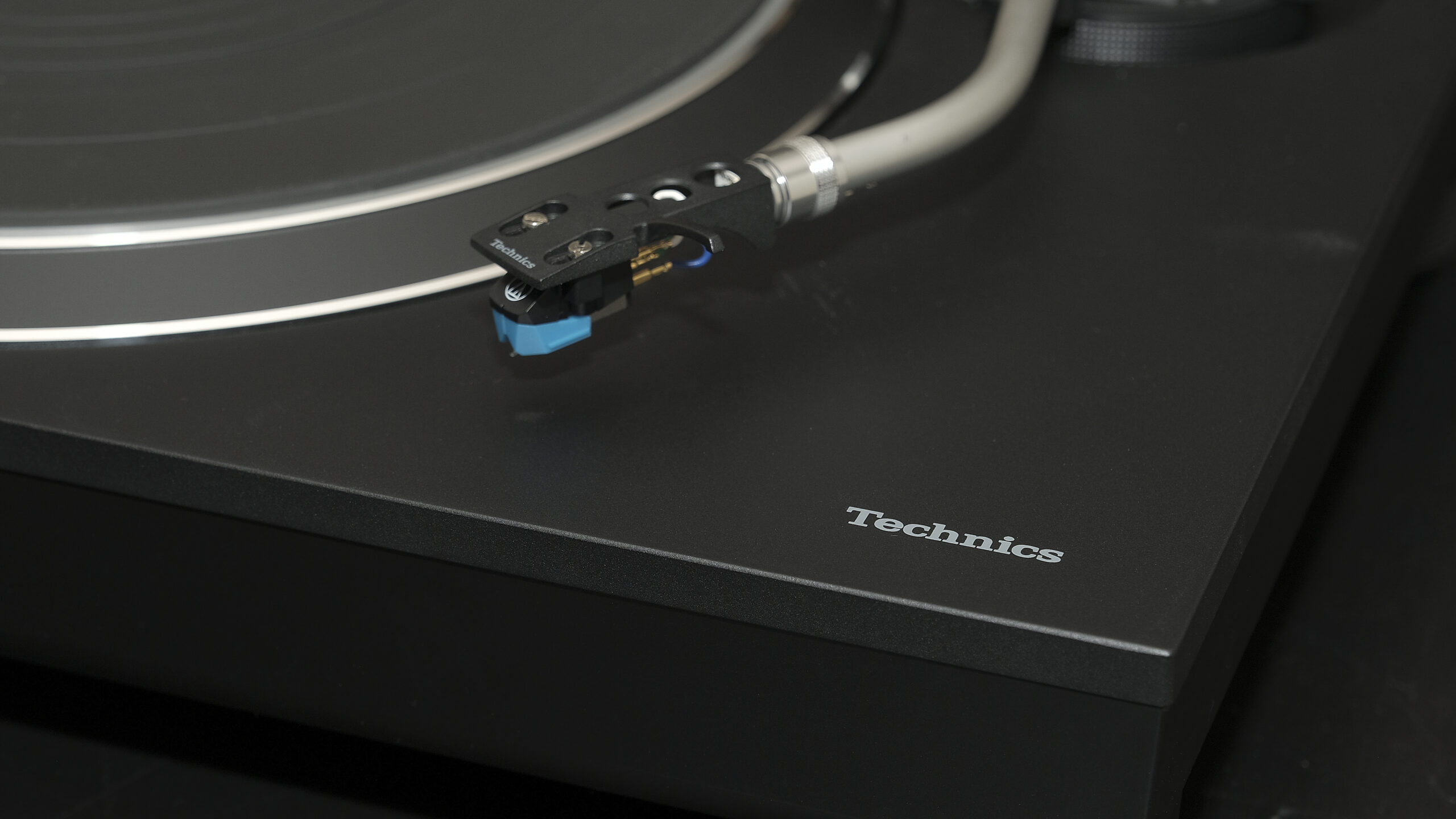 Technics SL 100C Audio Technica 95 scaled 1