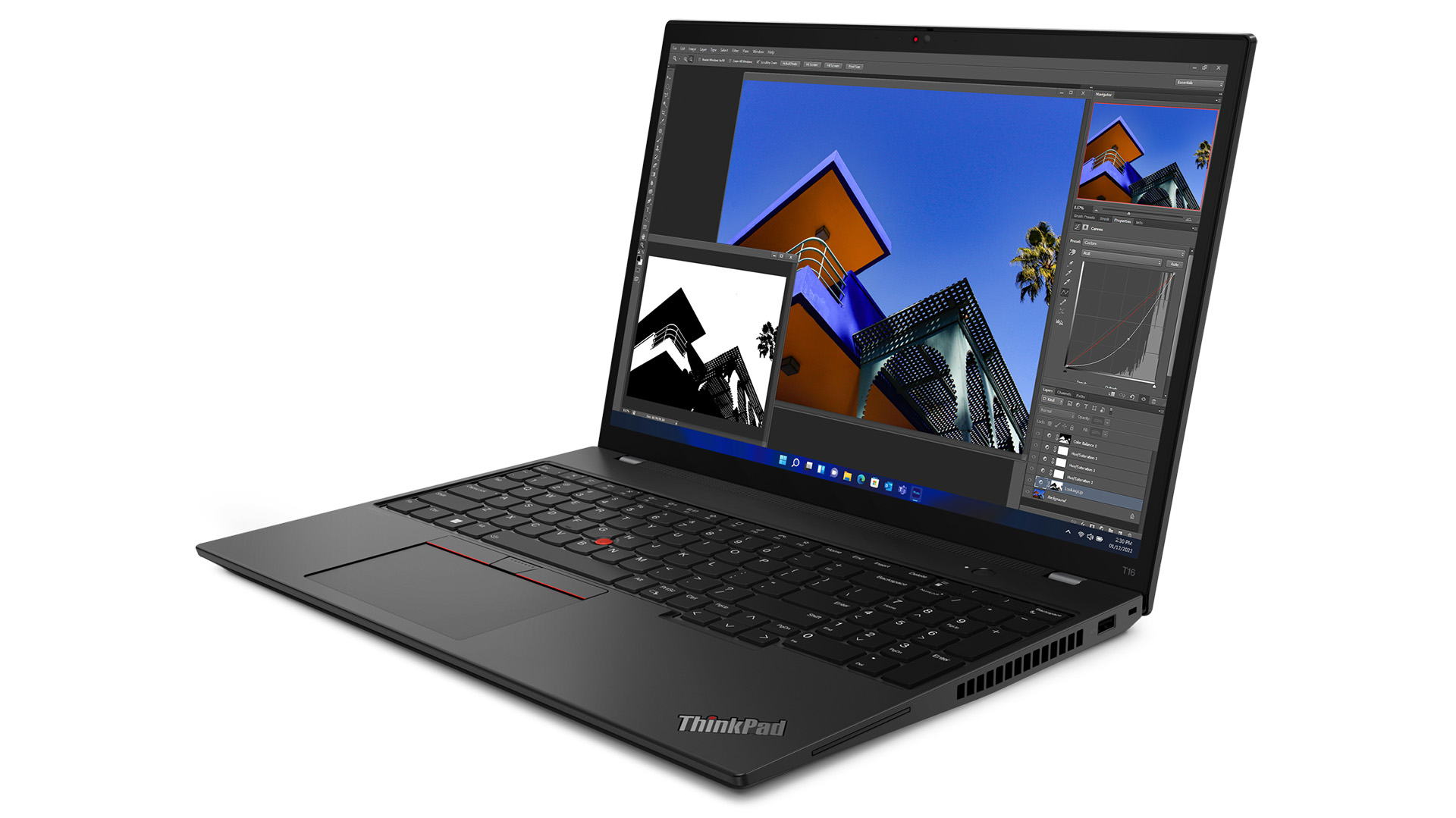 04 ThinkPad T16 Champion di prima generazione rivolto verso sinistra