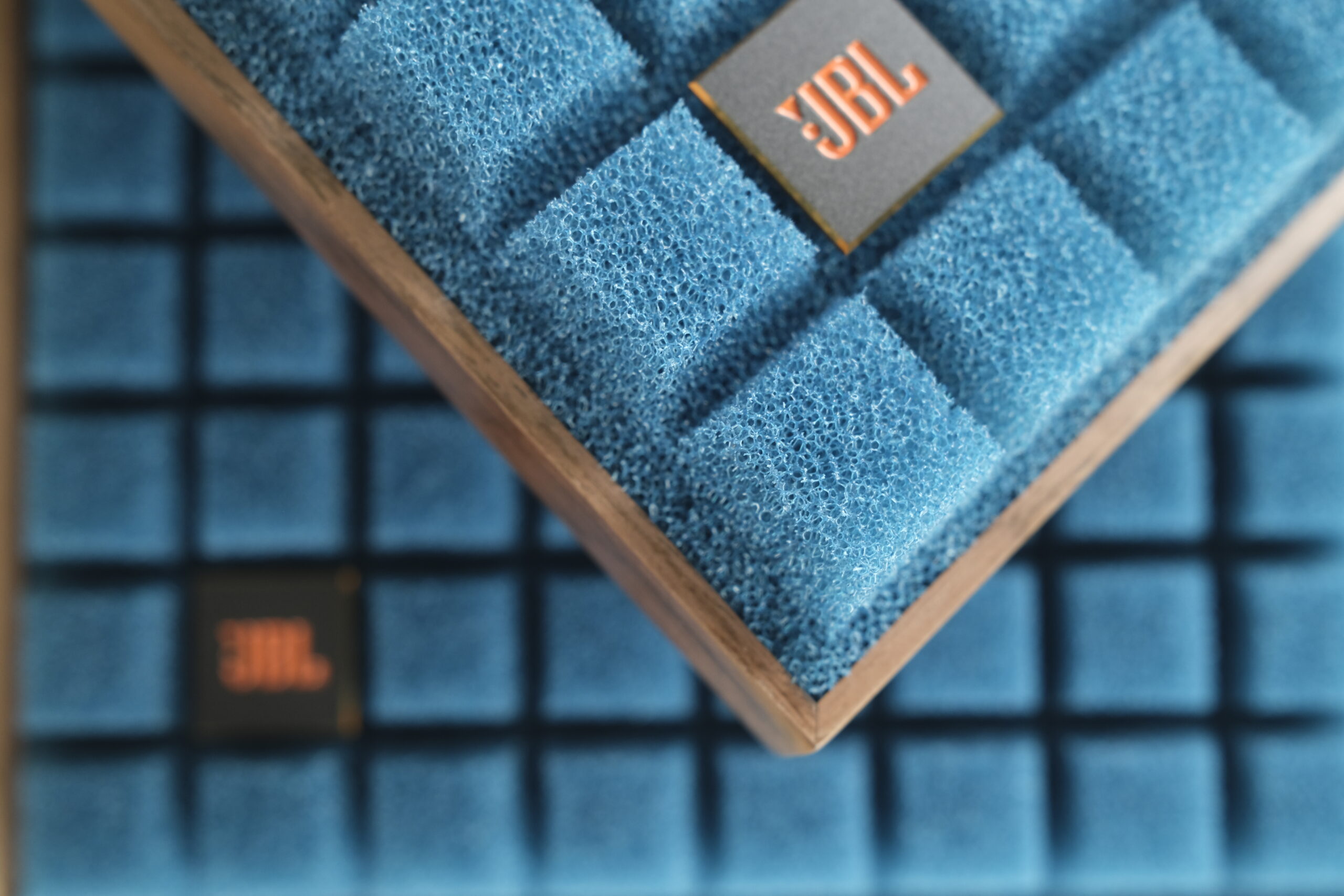 JBL L52 valnott scaled 1 JBL L52 valnott scaled 1