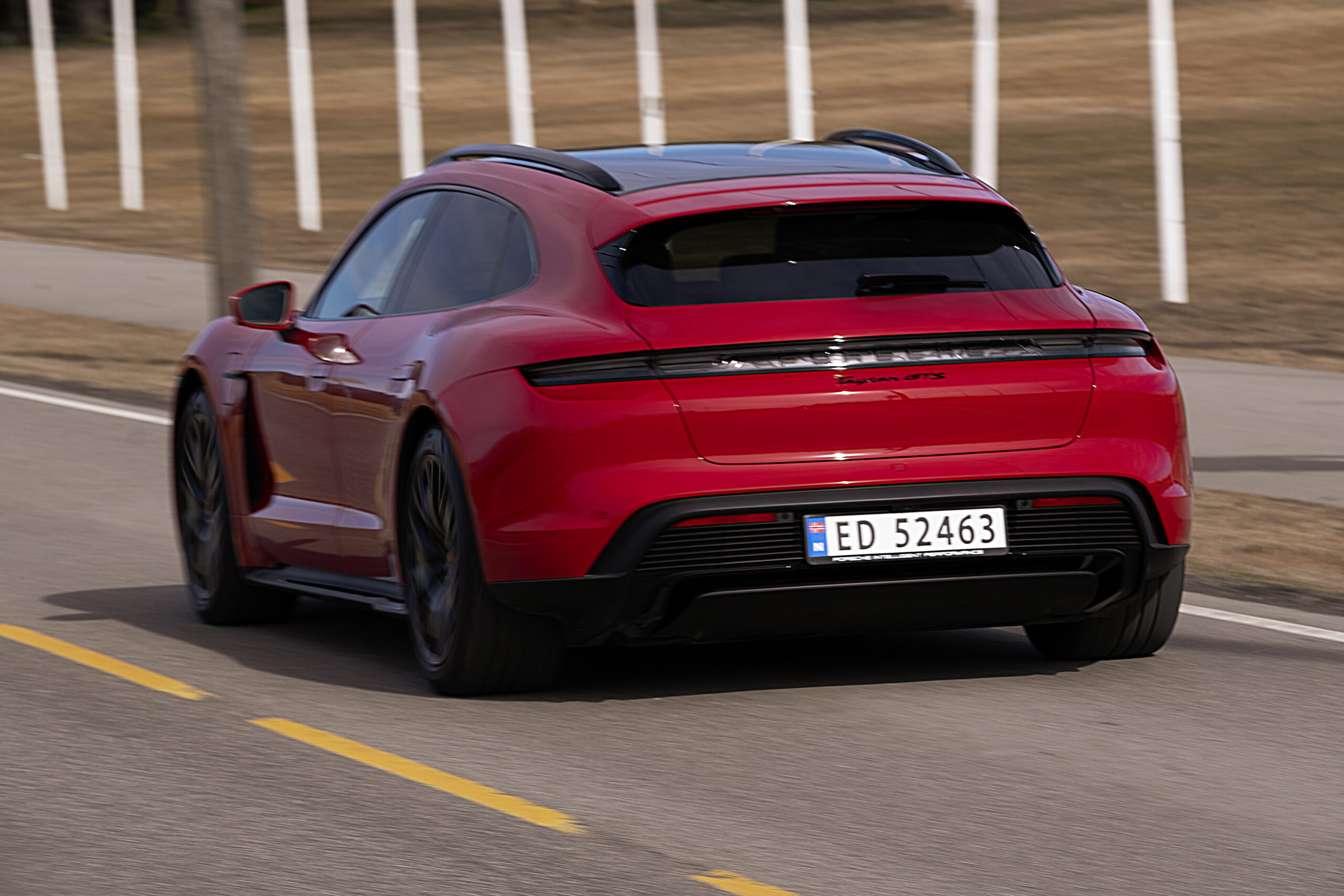 Porsche Taycan GTS pass rear Porsche Taycan GTS pass rear