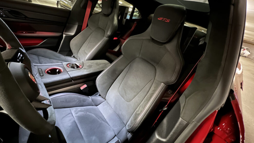 Porsche Taycan GTS seats