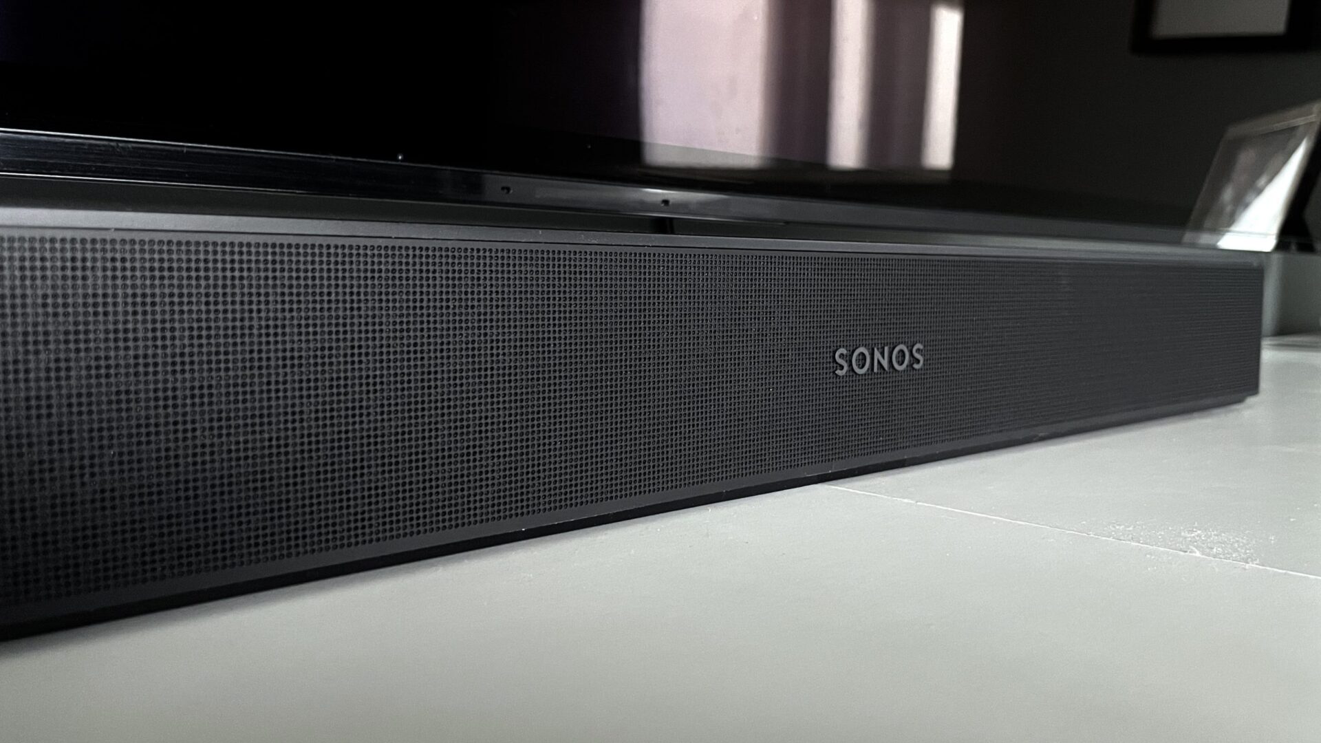 Sonos Beam Gen2 closeup GeirNordby scaled 1