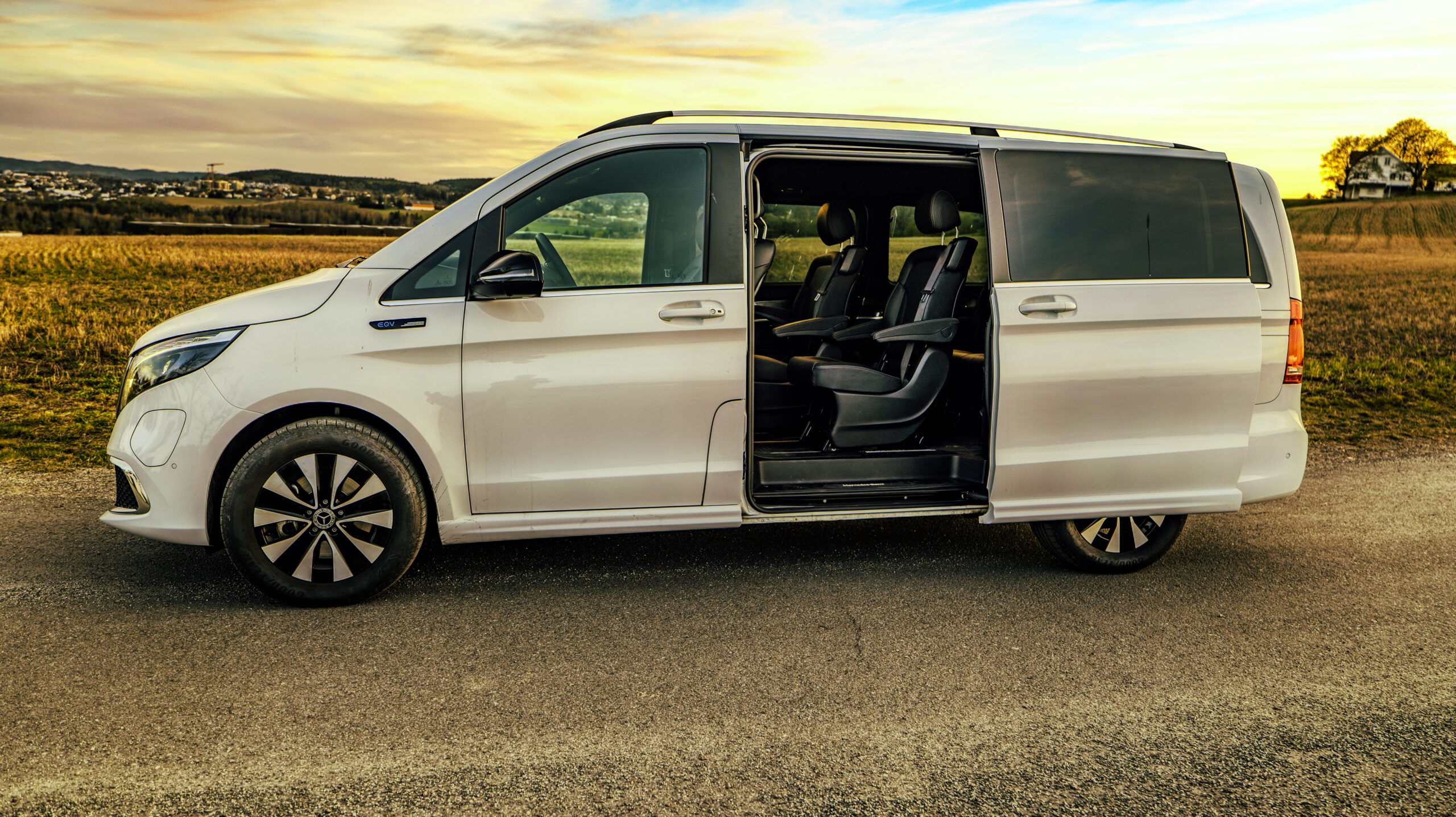 Mercedes Benz EQV 300 left side door open HDR