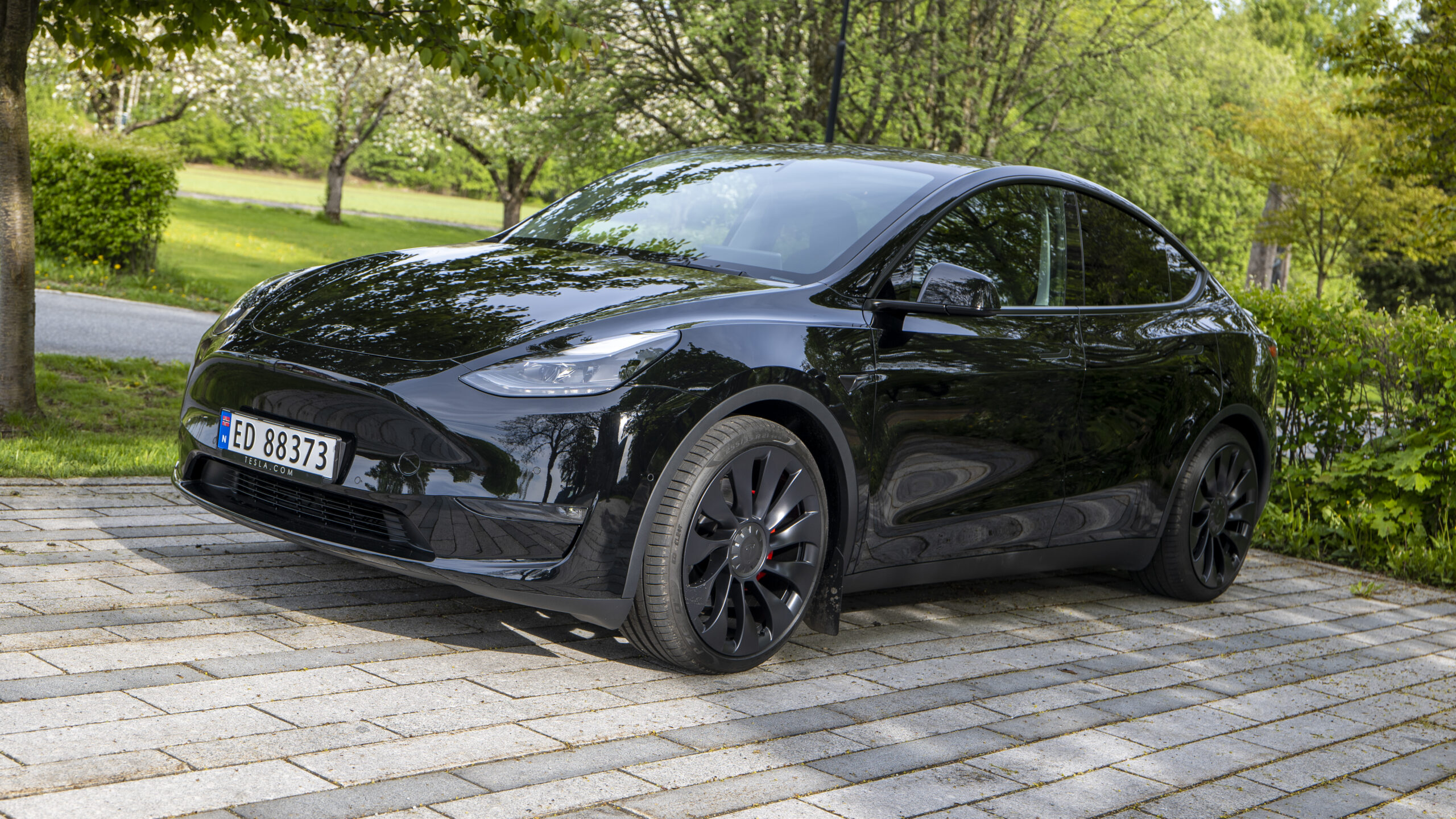 Tesla Model Y Performance front angle 2